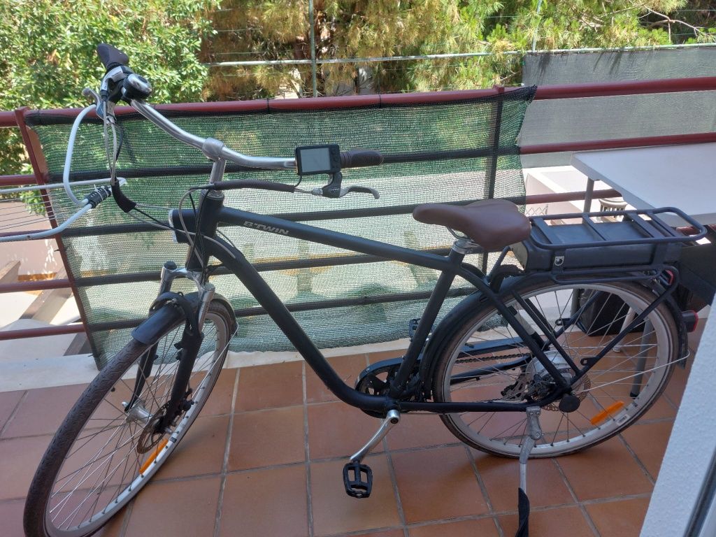 Vendo Bicicleta Eléctrica Btwin Adulto com acessórios