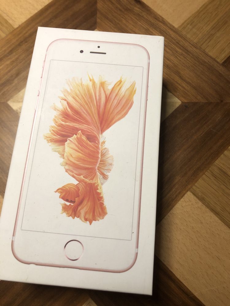 Pudelko po/do iPhone 6s 32GB z słuchawkami