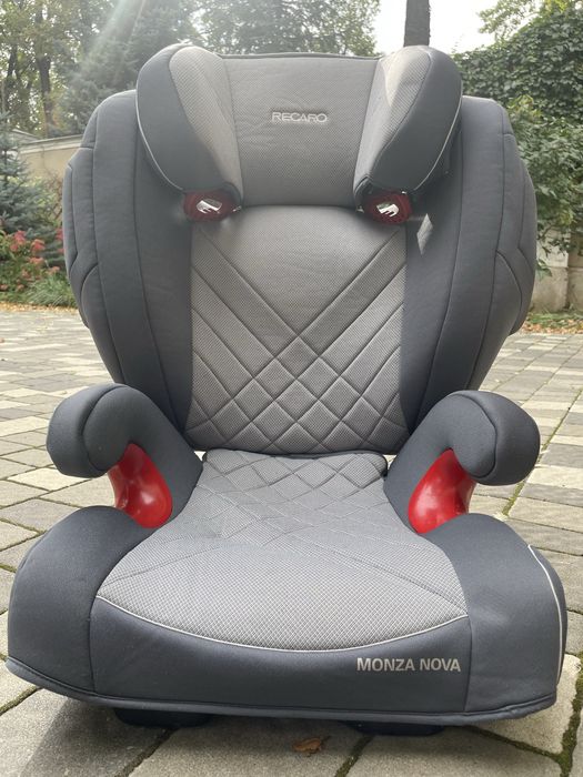 Продам дитячі автомобільні крісла і бустер