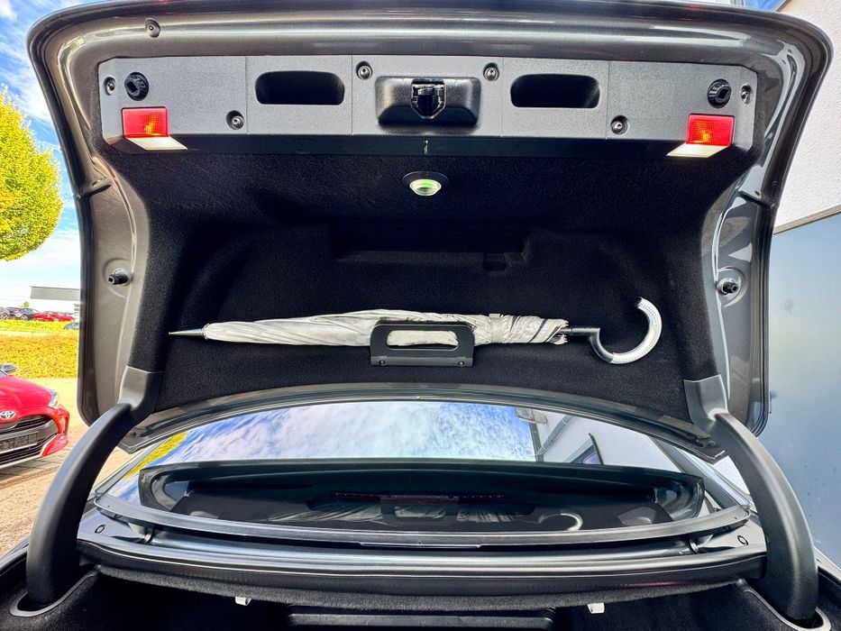 Продам Mercedes-Benz W221 S550