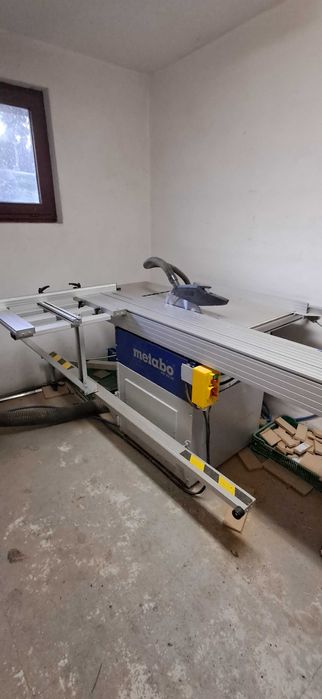 Piła formatowa z podcinakiem + odciąg - METABO PKF 255 V8