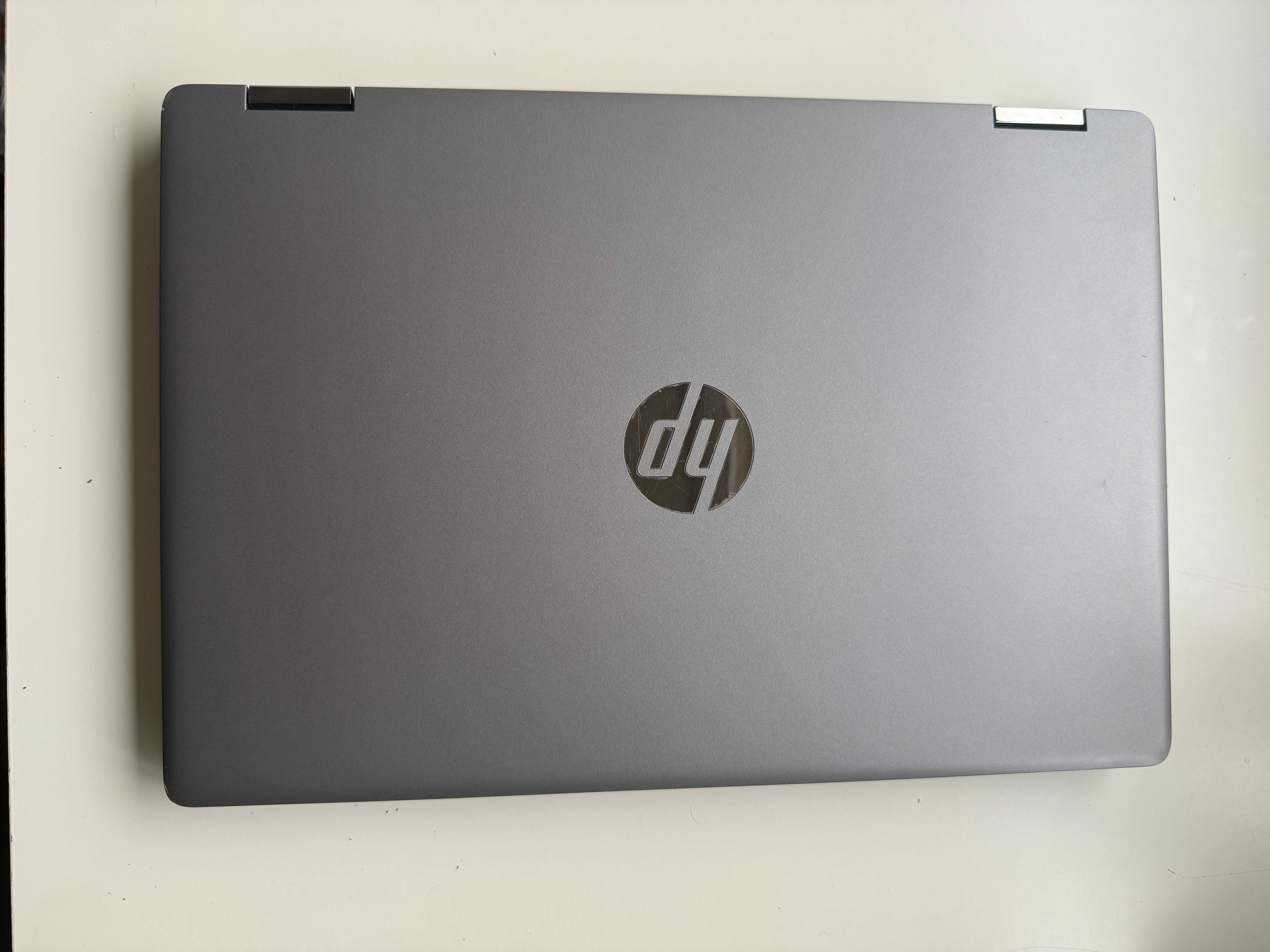 Portátil HP Pavillion x360 Convertible (Dobrável e Touch Screen)