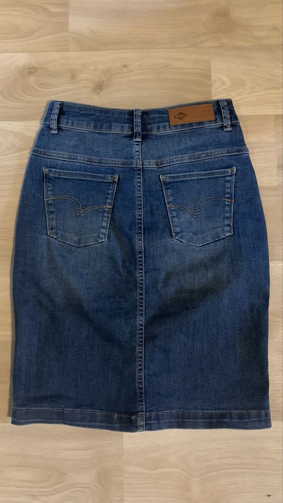 Спідниця джинсова Lee Cooper розмір XS-S