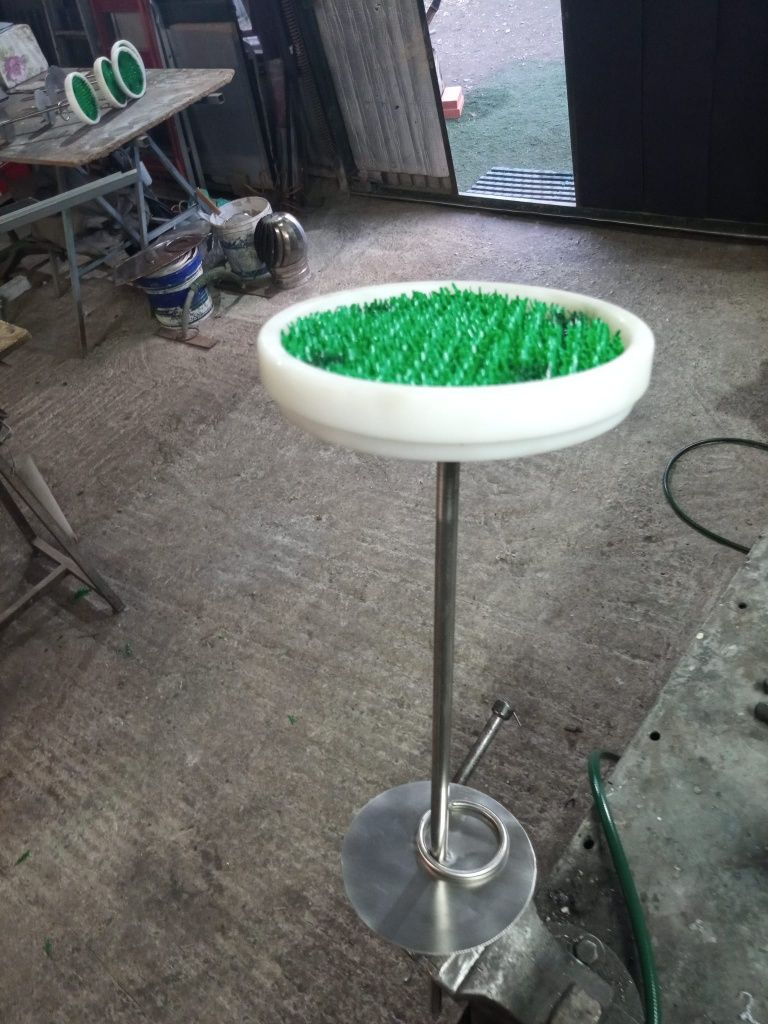 Poleiros para Aves de Rapina.