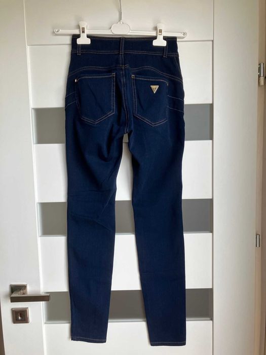 Nowe granatowe jeansy Guess skinny rurki wysokie pushup