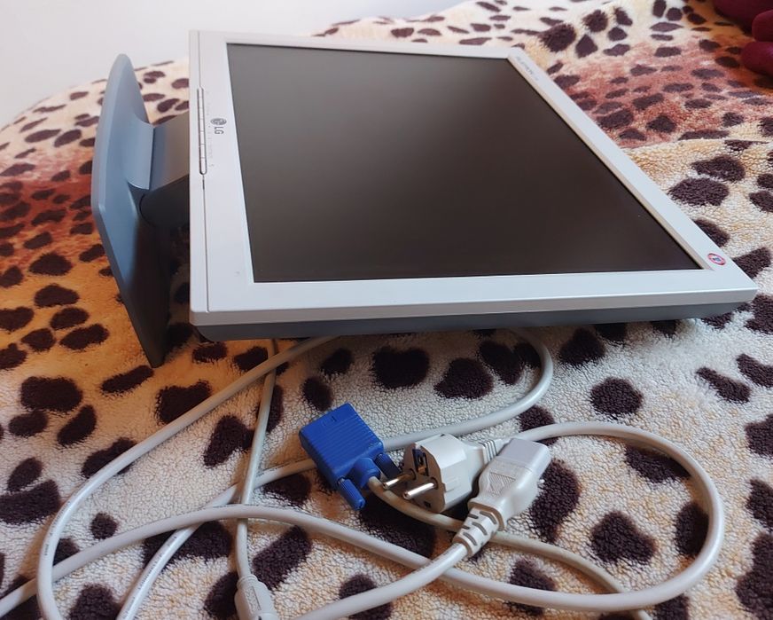 Monitor LG flatron L1715S