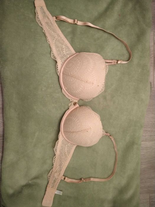 Biustonosz Esotiq 65 D model 39116 -stan idealny