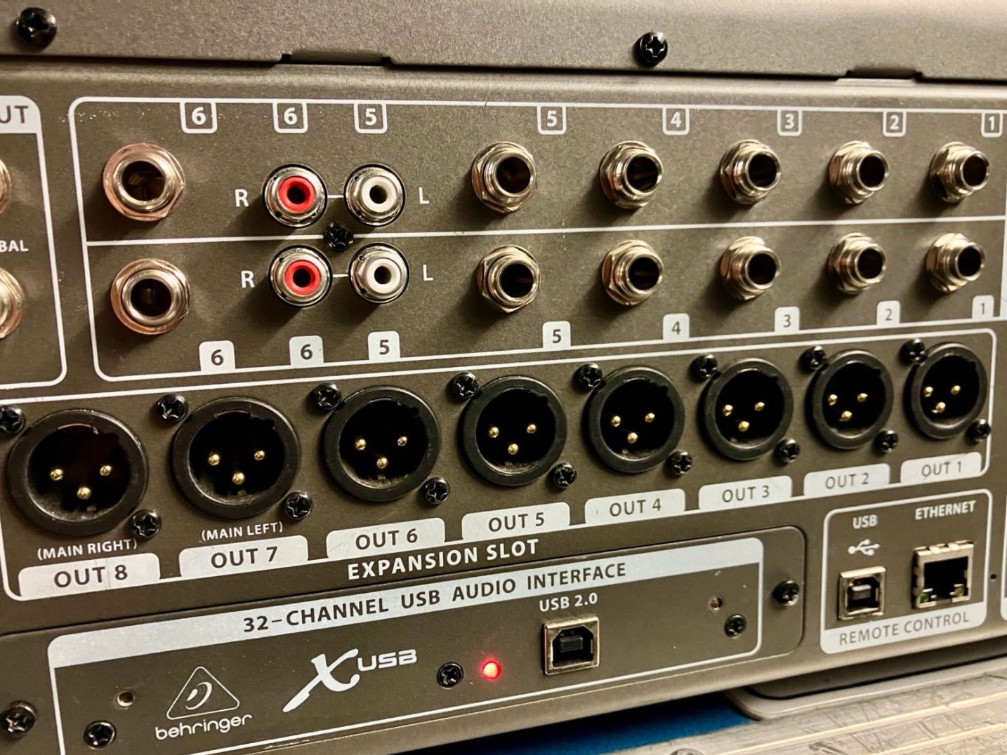Behringer x32 Compact (Producer, Full)