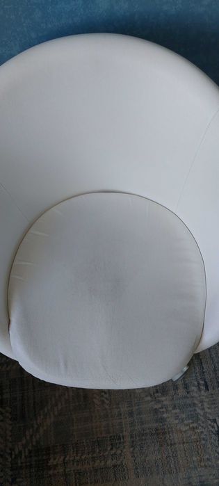 Fotel IKEA SKRUVSTA 14414, biały, obrotowy, z regulacją wysokości