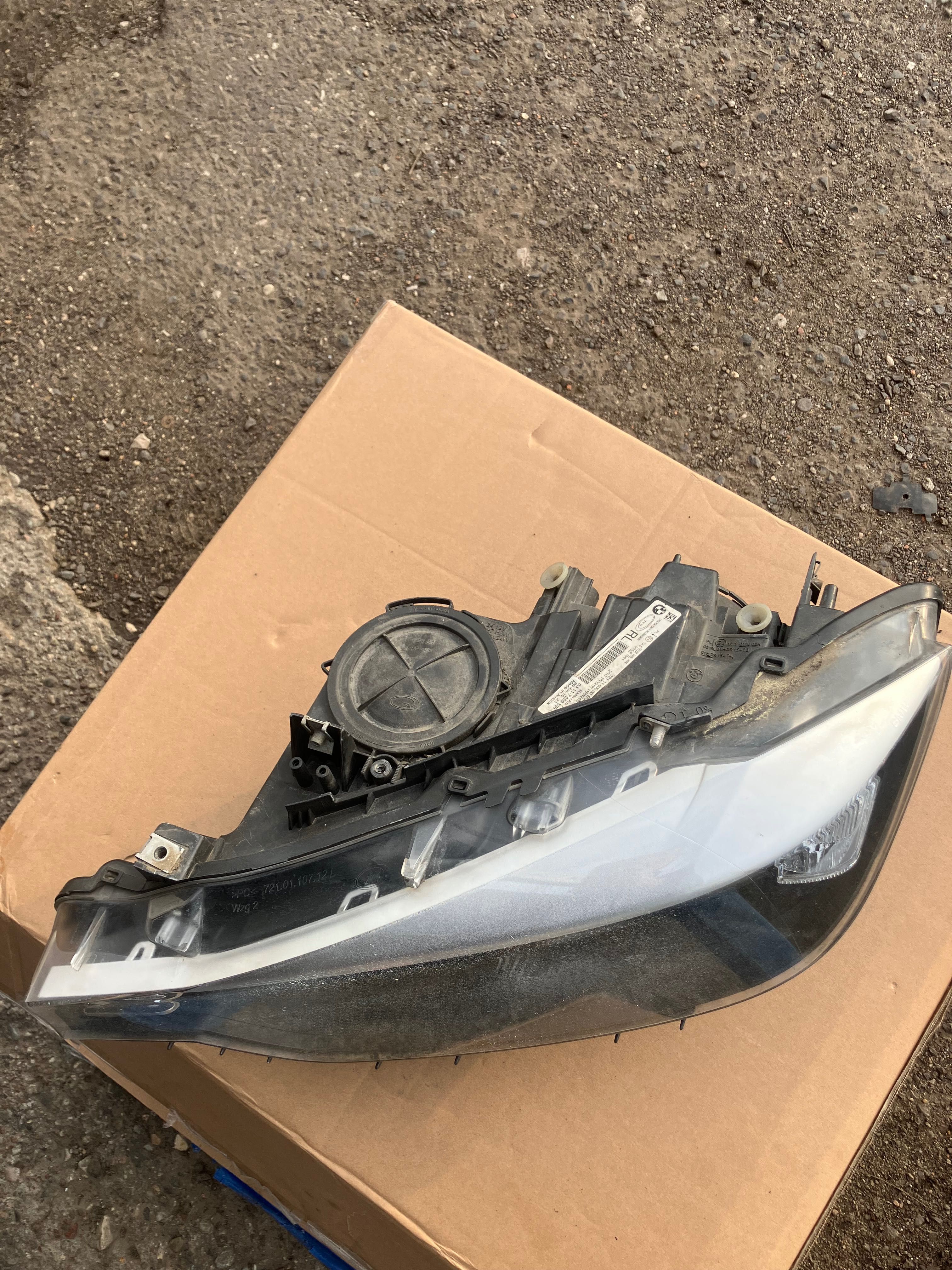 reflektory lampy bmw f30 prawa i lewa