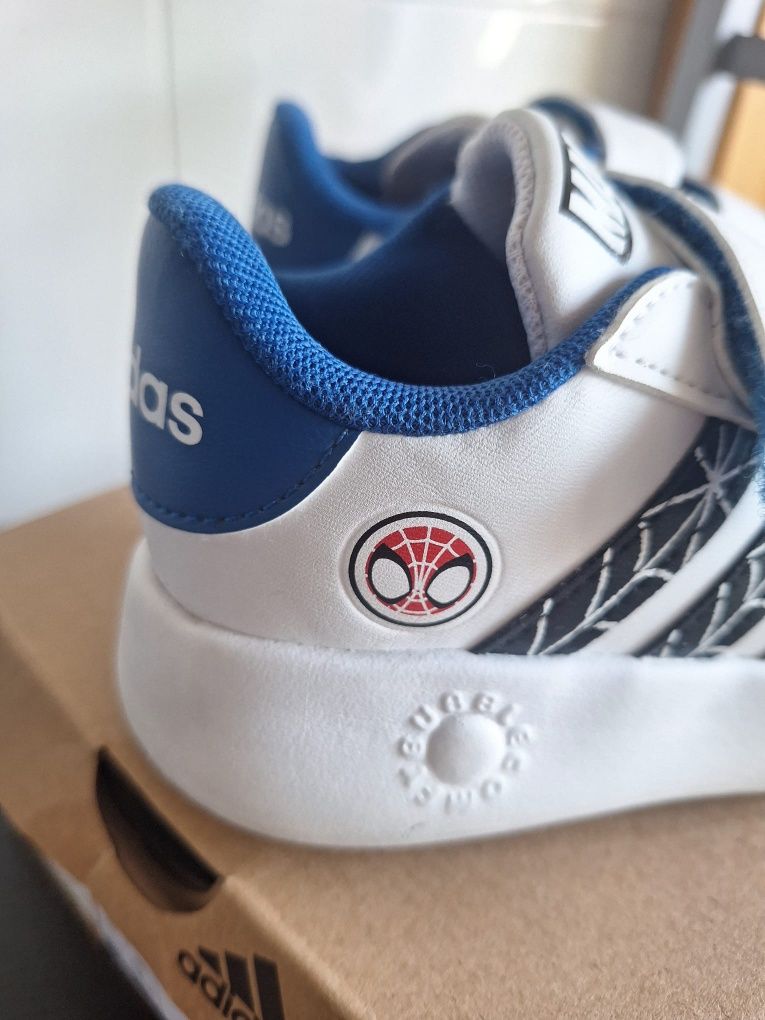 Sapatilhas ADIDAS criança Grande Court Homem Aranha  MARVEL
