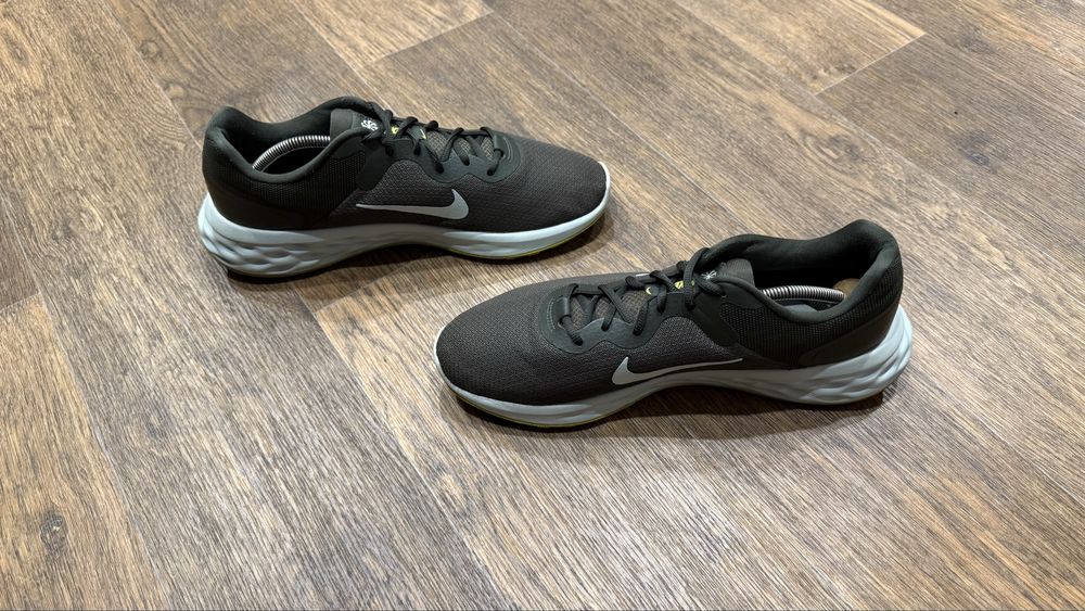 Кроссовки Nike Revolution 6, размер 46