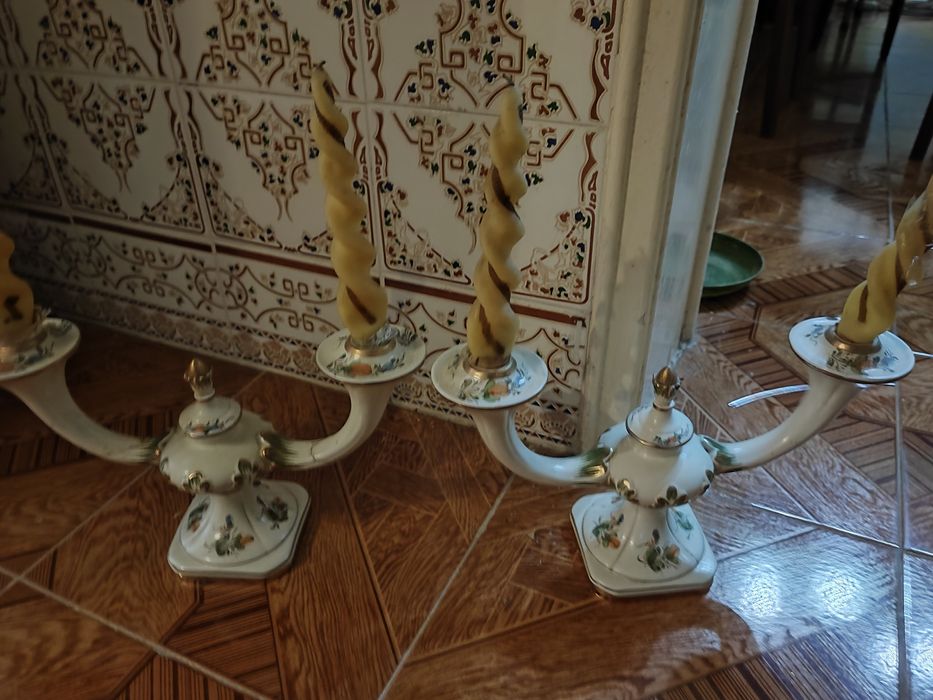 Peças em porcelana