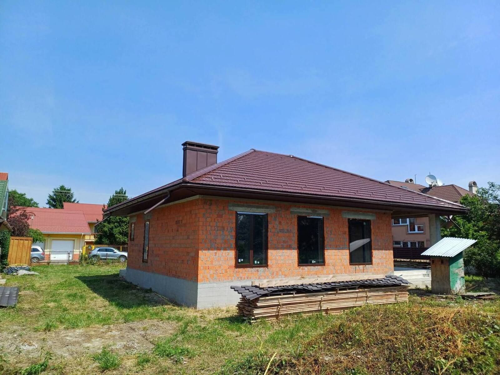 Продаж будинку 2 хв їзди від центру міста!