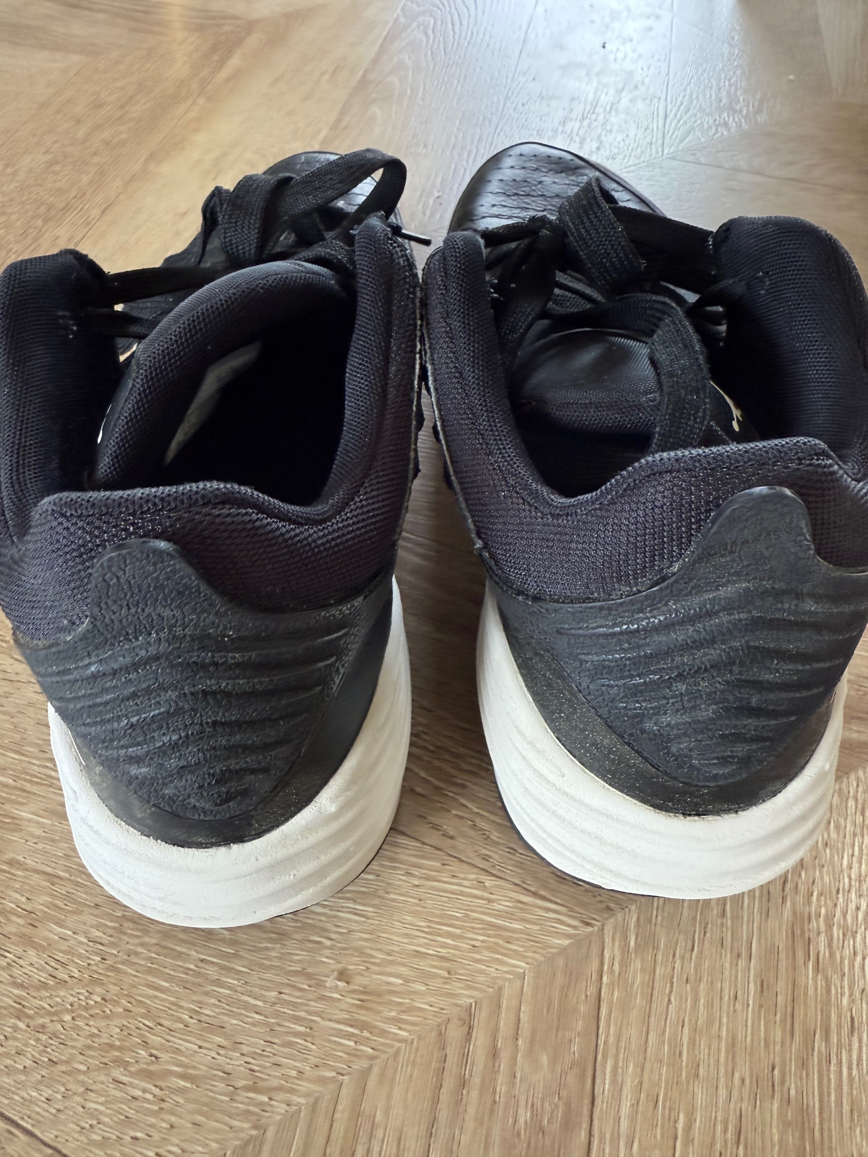 Jordan Max Aura 5