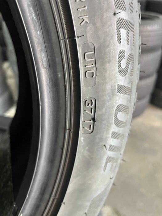 GS1019 Зимові шини 245/45r18 Bridgestone Blizzak LM001 пара резина р18