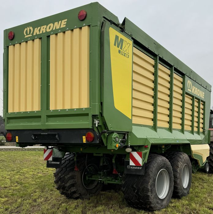 Przyczepa samozbierająca Krona MX 370 GD