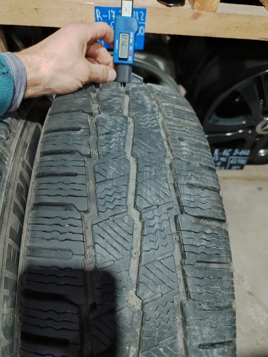 Резина всесезонна 205.65.16с michelin