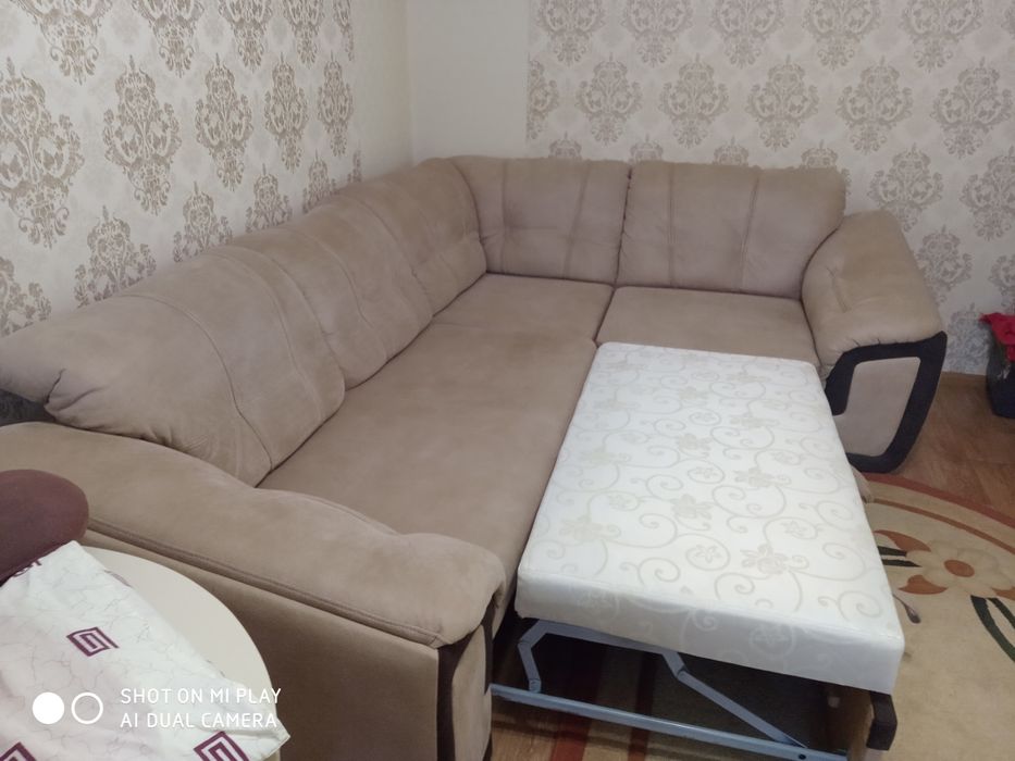 М'який кутовий діван