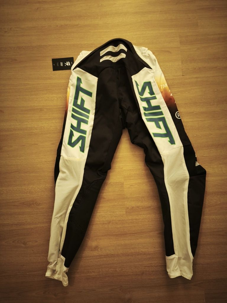 Equipamento da Shift modelo Combo BL Lean Sunset