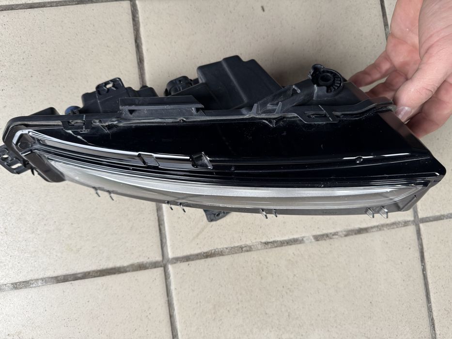 Протитуманна фара птф ліва Jeep Grand Cherokee WL