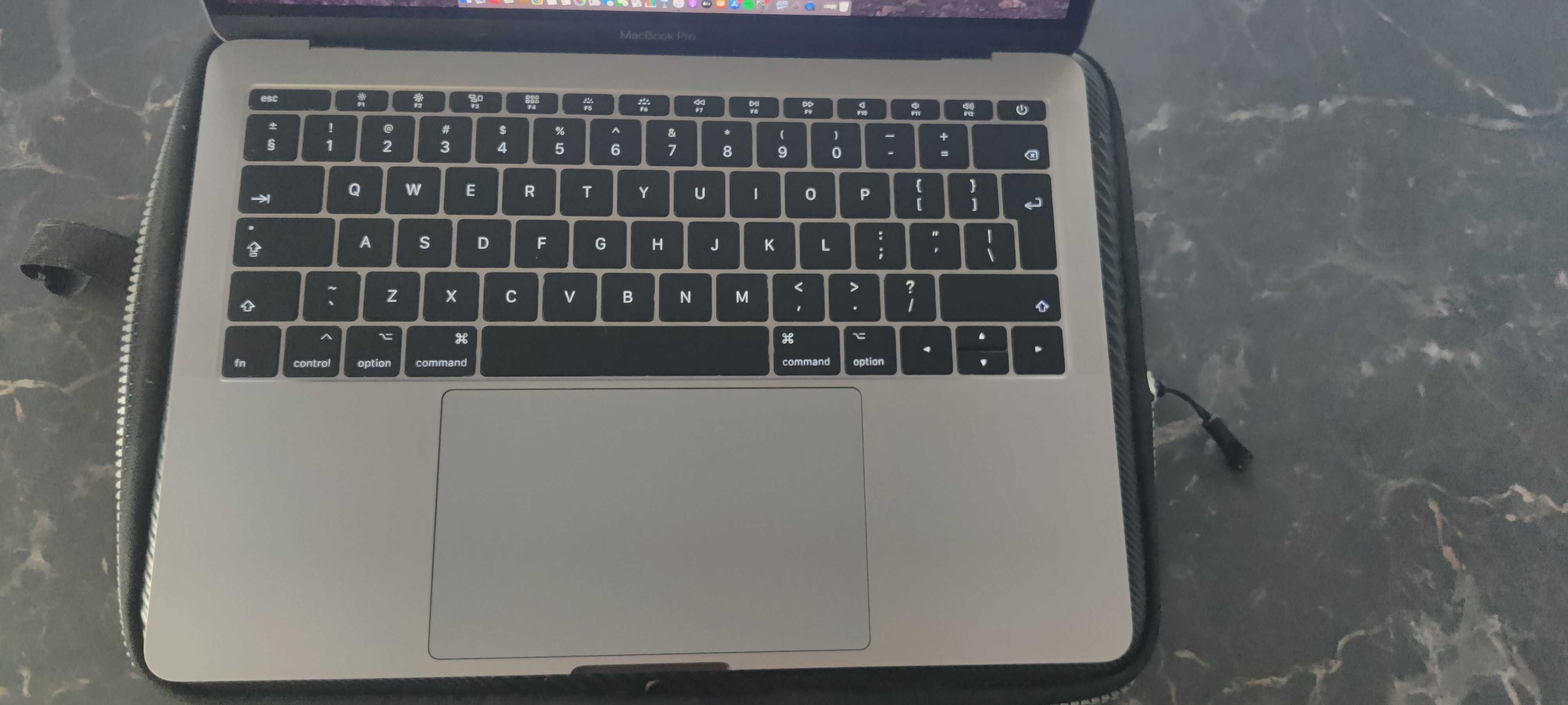 MacBook Pro 13-inch