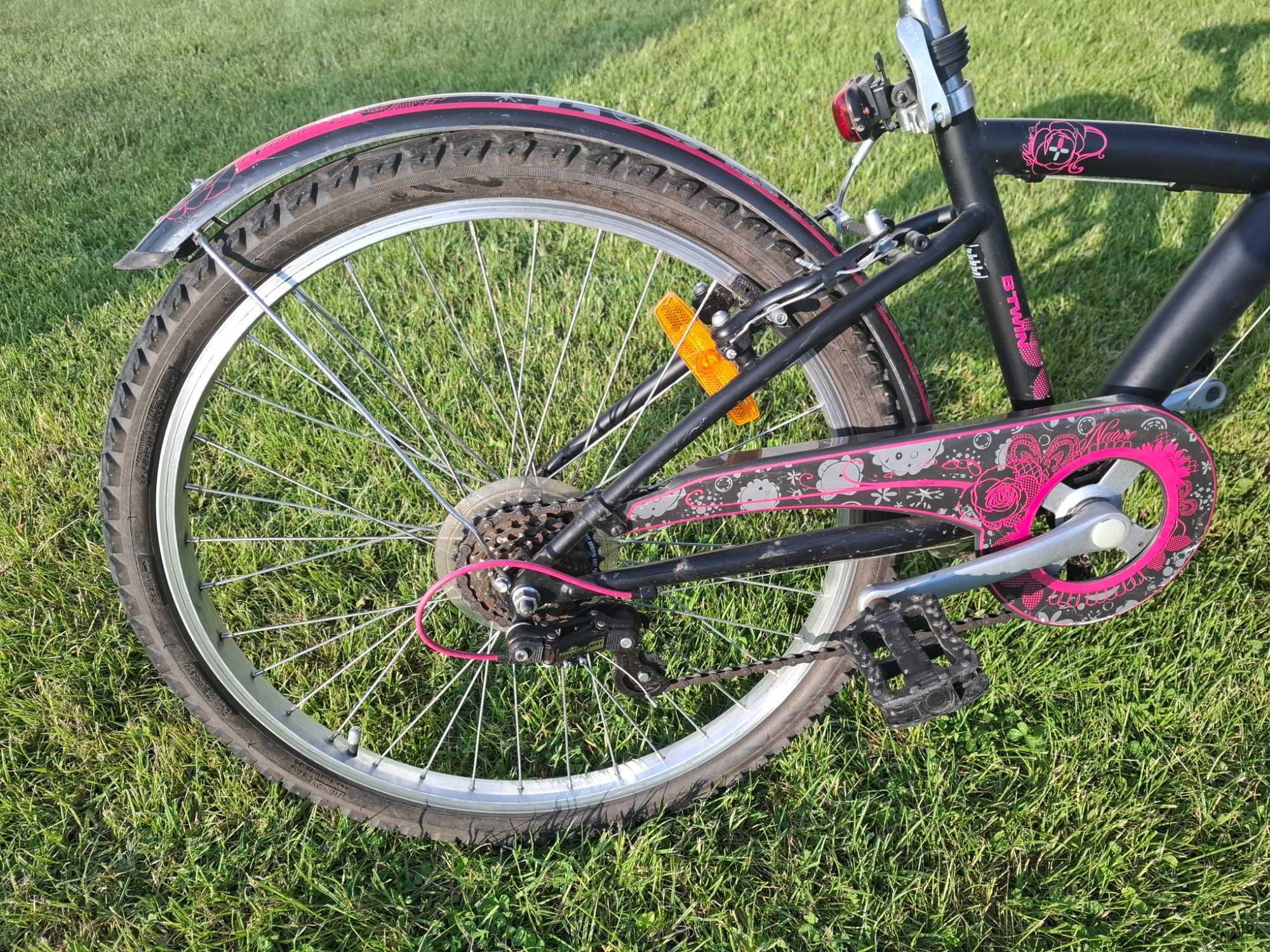 Śliczny rower dla małej damy (B'Twin Poply 500 24 cale)