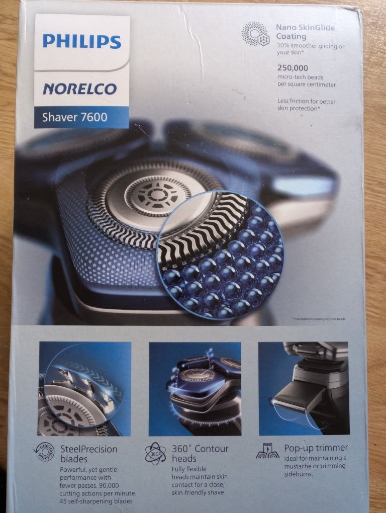Електробритва PHILIPS 7000