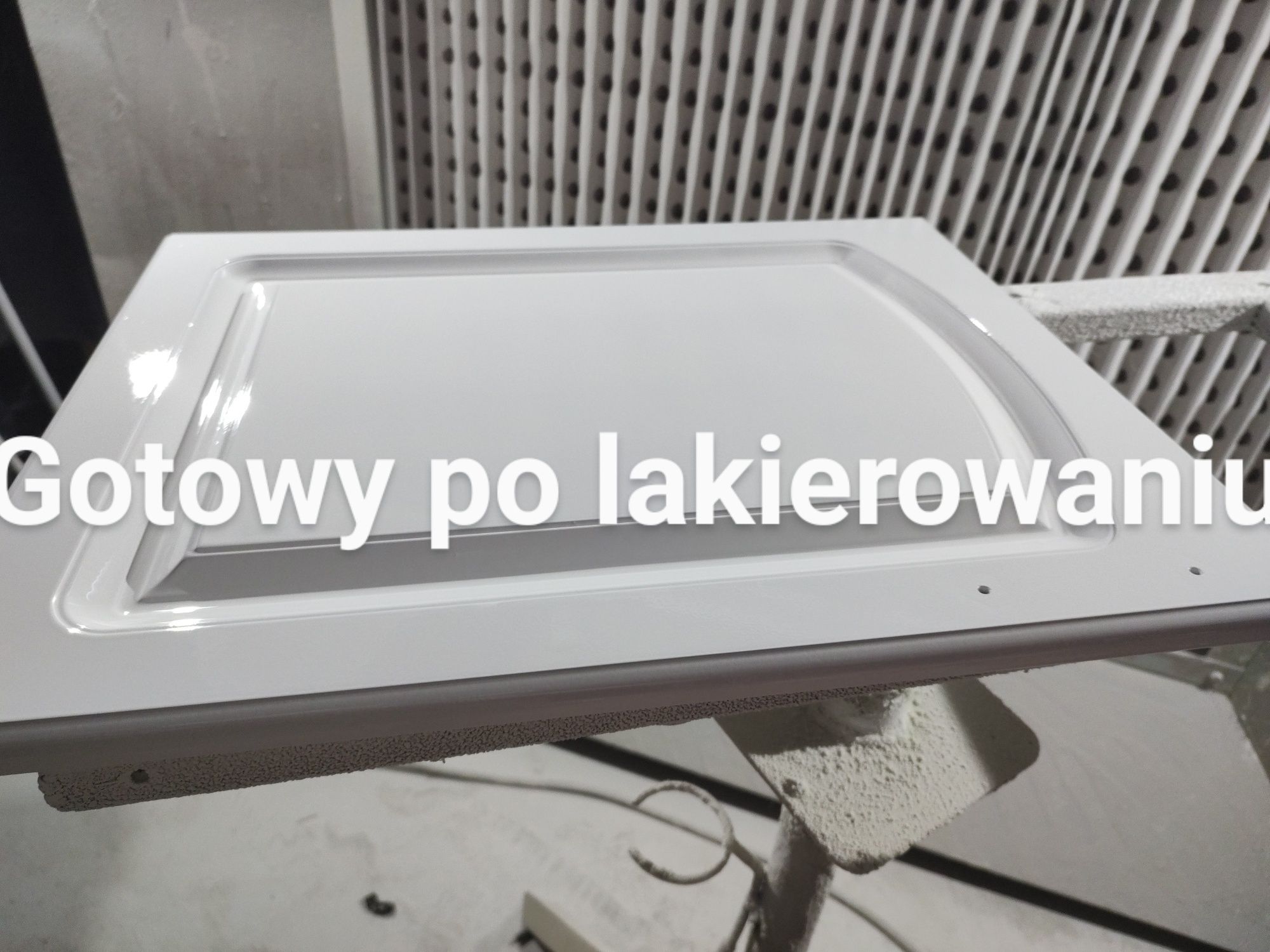 Lakierowane frontów meblowych