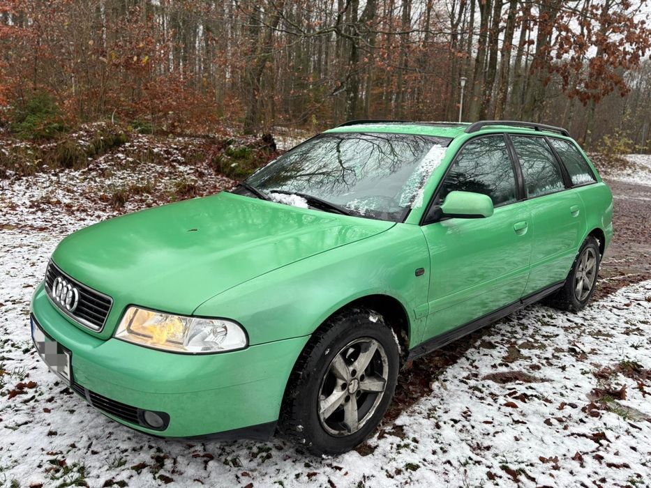 Piękna audi a4 B5 fl lift 1.6benzyna 101koni szyber super stan!