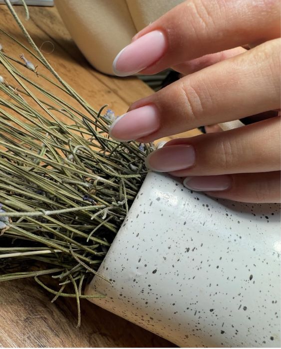 Манікюр та педикюр Крюків (кінц9)та МакДональз