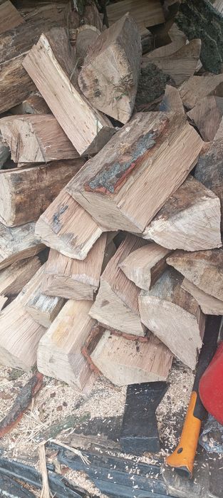 Drewno kominkowe lub opałowe