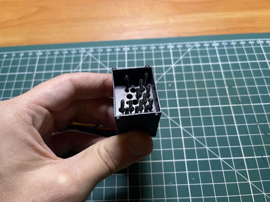 ISO адаптер під ВМ24 BMW Land Rover Mini