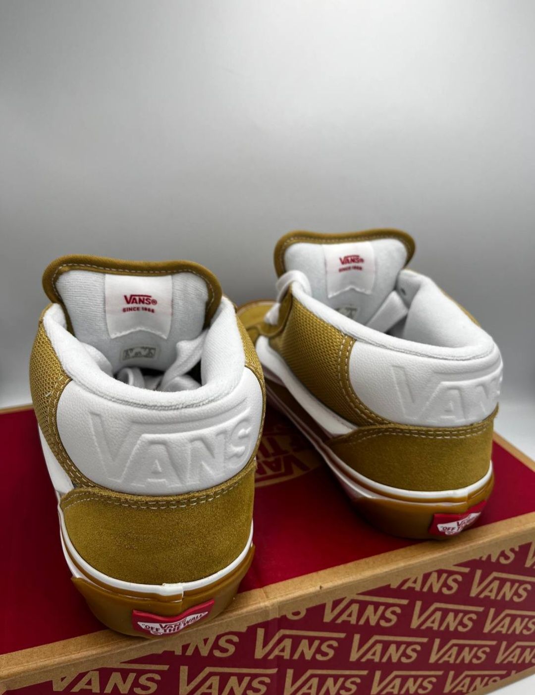 Кеди Vans Унісекс. Knu Mid Suede Shoe