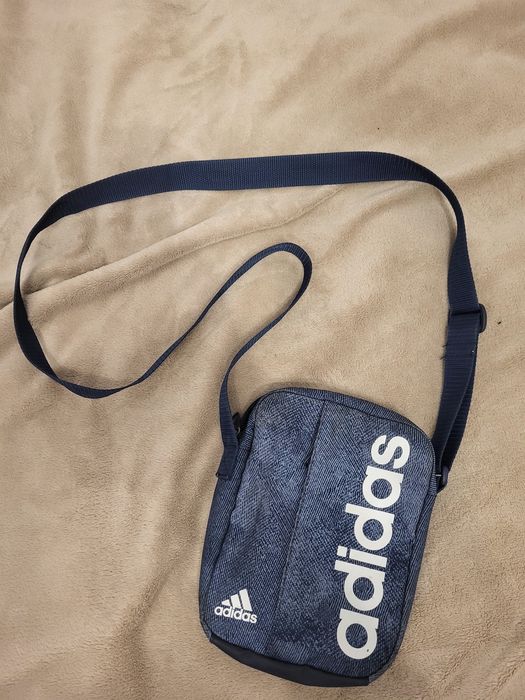 Mała torba na ramie adidas