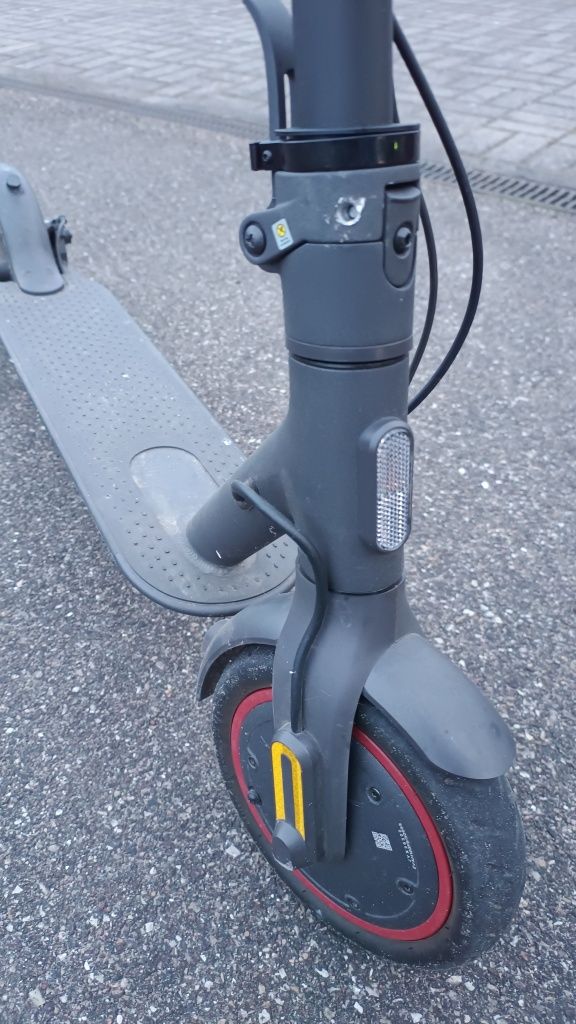 Hulajnoga Xiaomi Scooter Pro 2