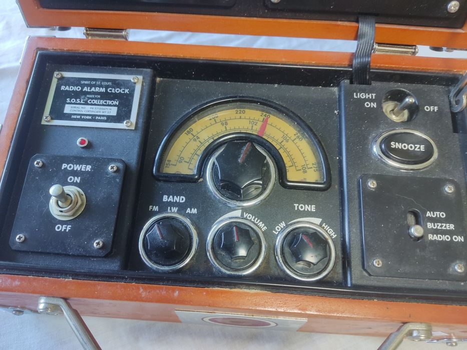 Радіо корабельне,з годинником.