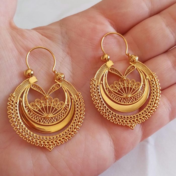 Brincos Viana Tamanho Grande  NOVOS  Aço e Ouro 24K  valor de cada par