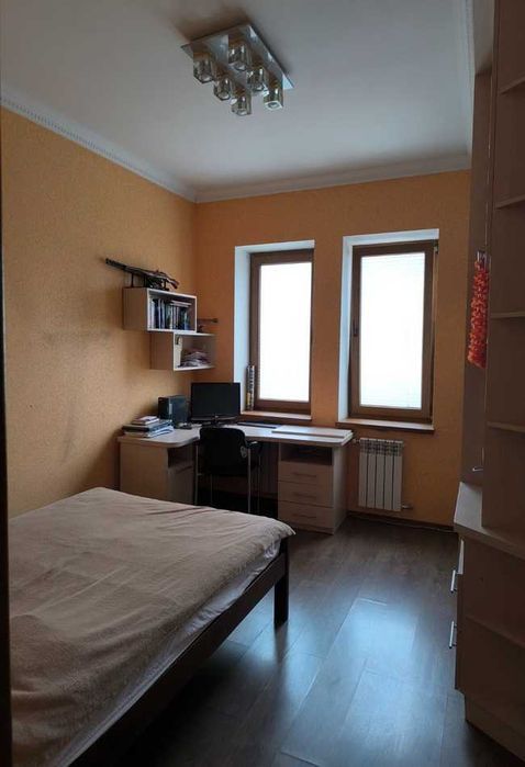 Продам дуплекс с ремонтом, гаражом, участком! seg-01