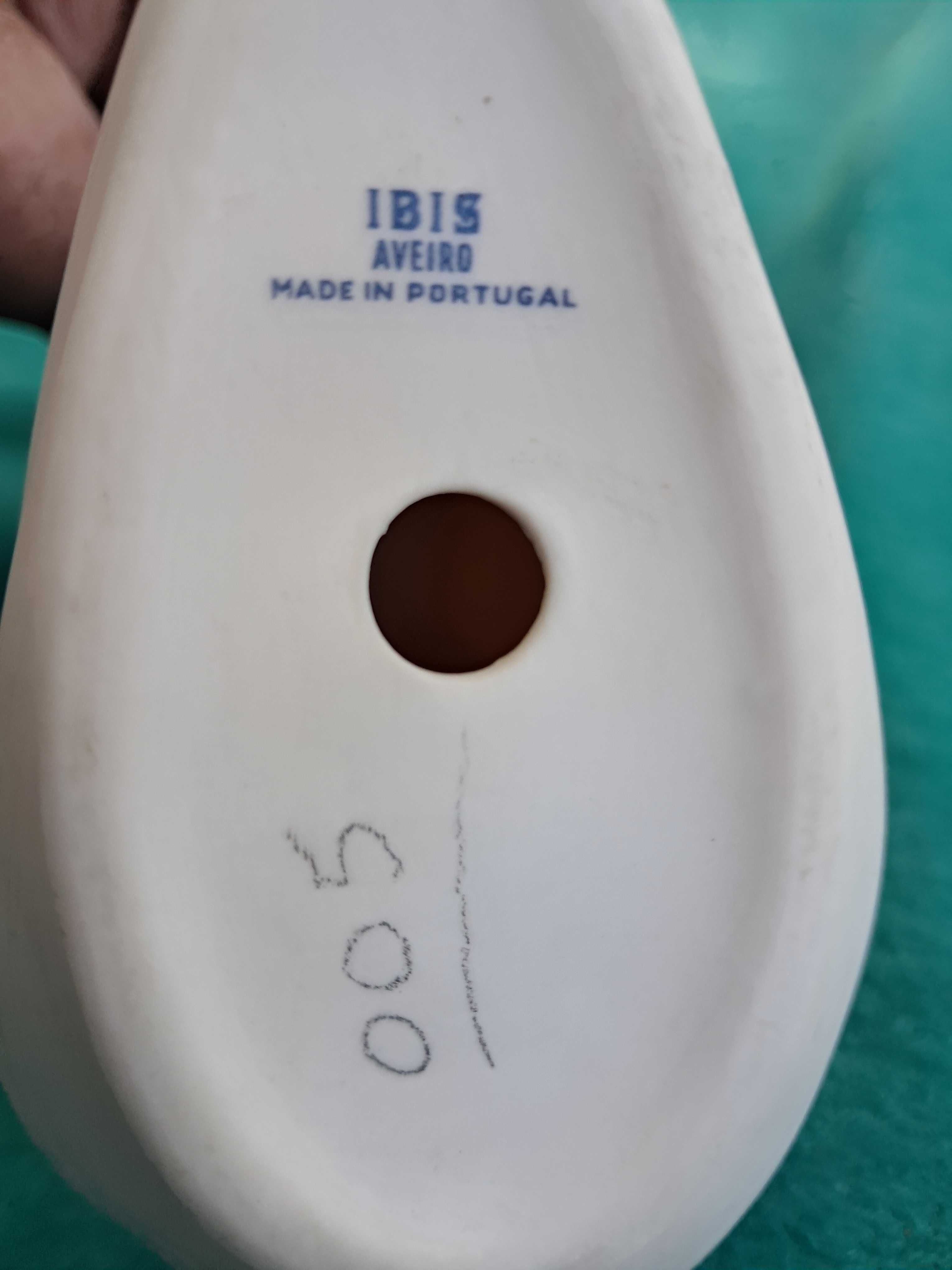 Peca em porcelana /porta aneis