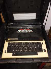 Máquina de escrever BLITZ 9900