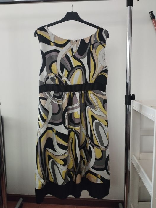 Vestido leve sem mangas