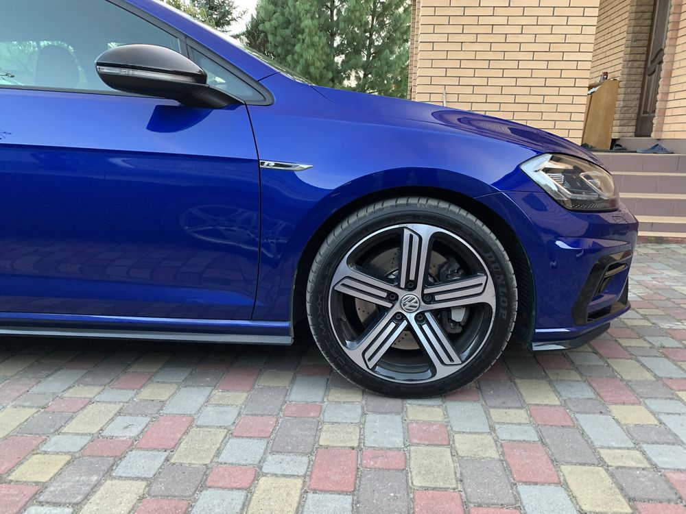 Volkswagen Golf R 7.5 2019 Performance Pack