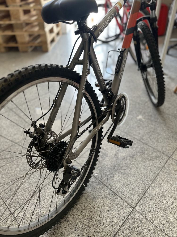 Bicicleta Berg Amortecedor dianteiro