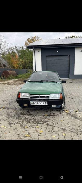 ВАЗ 2109 2004 на повному ходу