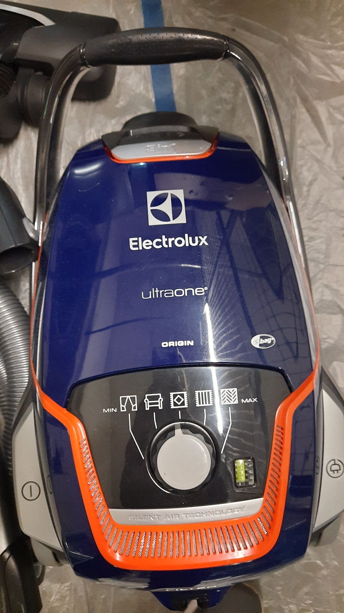 Odkurzacz Electrolux UltraOne EUOC94DB 700W