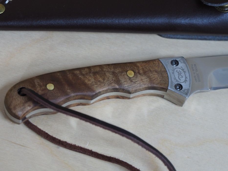 BROWNING noz myśliwski finka Made in Spain rekojeść drewno