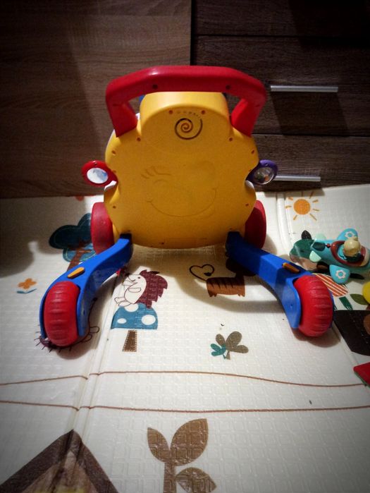 Ходунки - ігровий центр " Перші кроки "