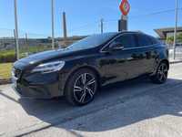 Volvo v40 D3 R-Design