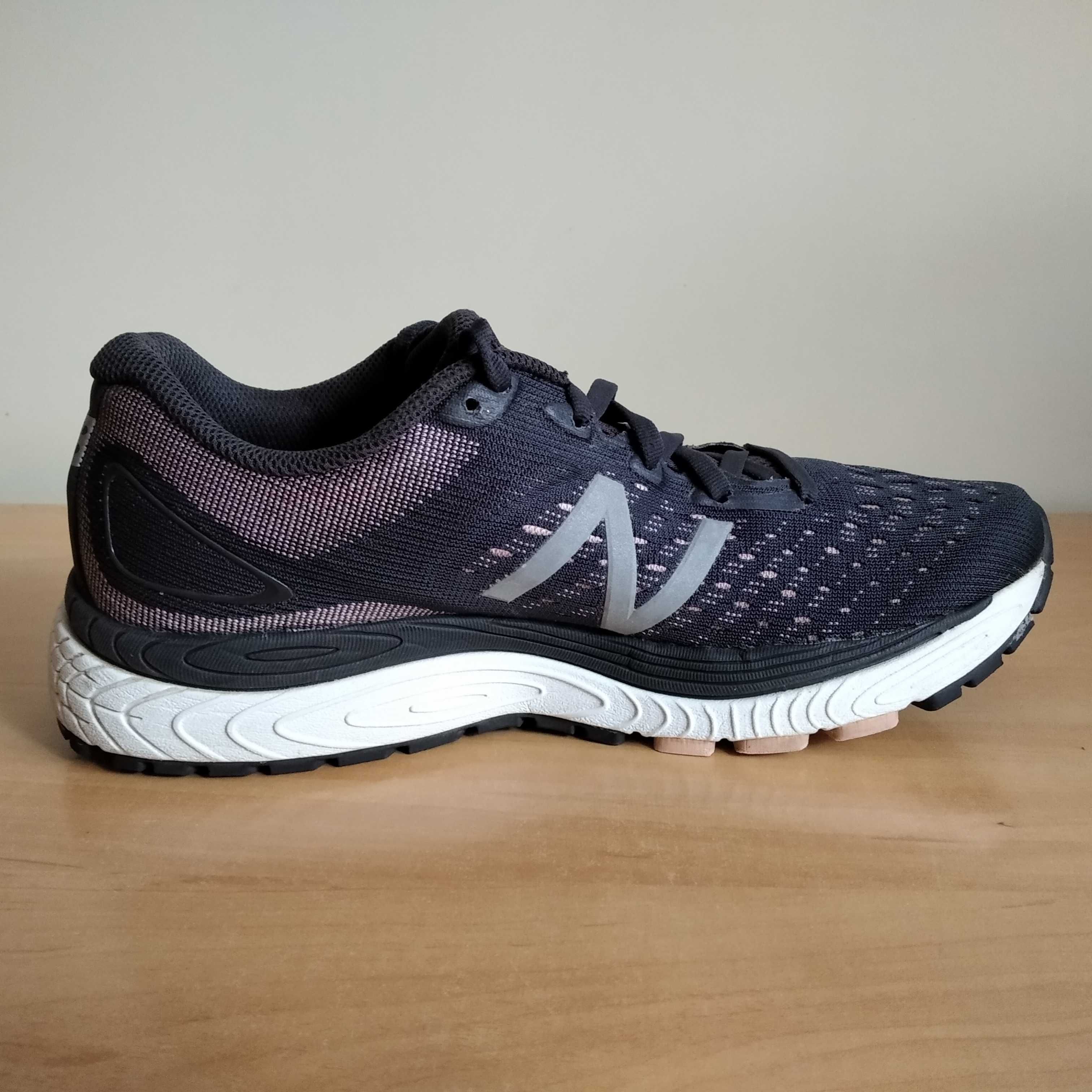 Buty biegowe NEW BALANCE Solvi V 2 roz.eu-40.5